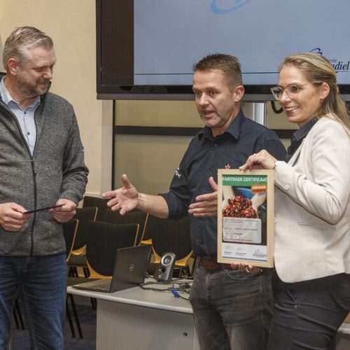 5 jaar Fairtrade-gemeente en Fairtrade-certificaat voor de Pigegeal in Broeksterwâld