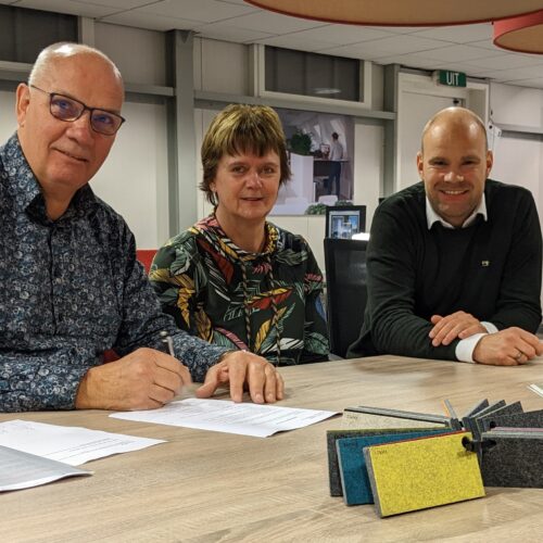 De Jong Kantoormeubilair schuift de bureaustoel door Jan Wouter Veenstra neemt De Jong over  